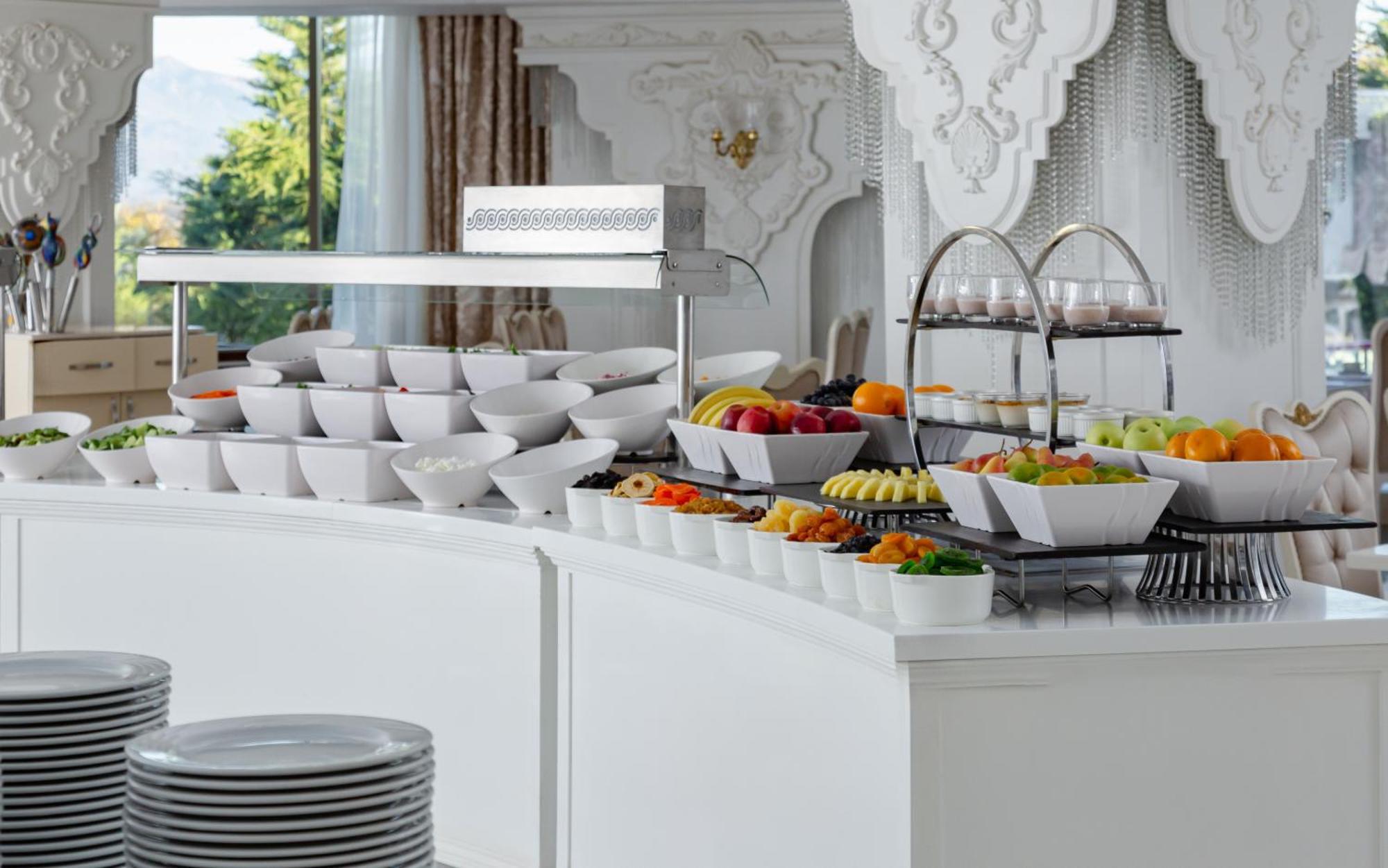 Shamakhi Palace Sharadil Seredil Dış mekan fotoğraf A buffet